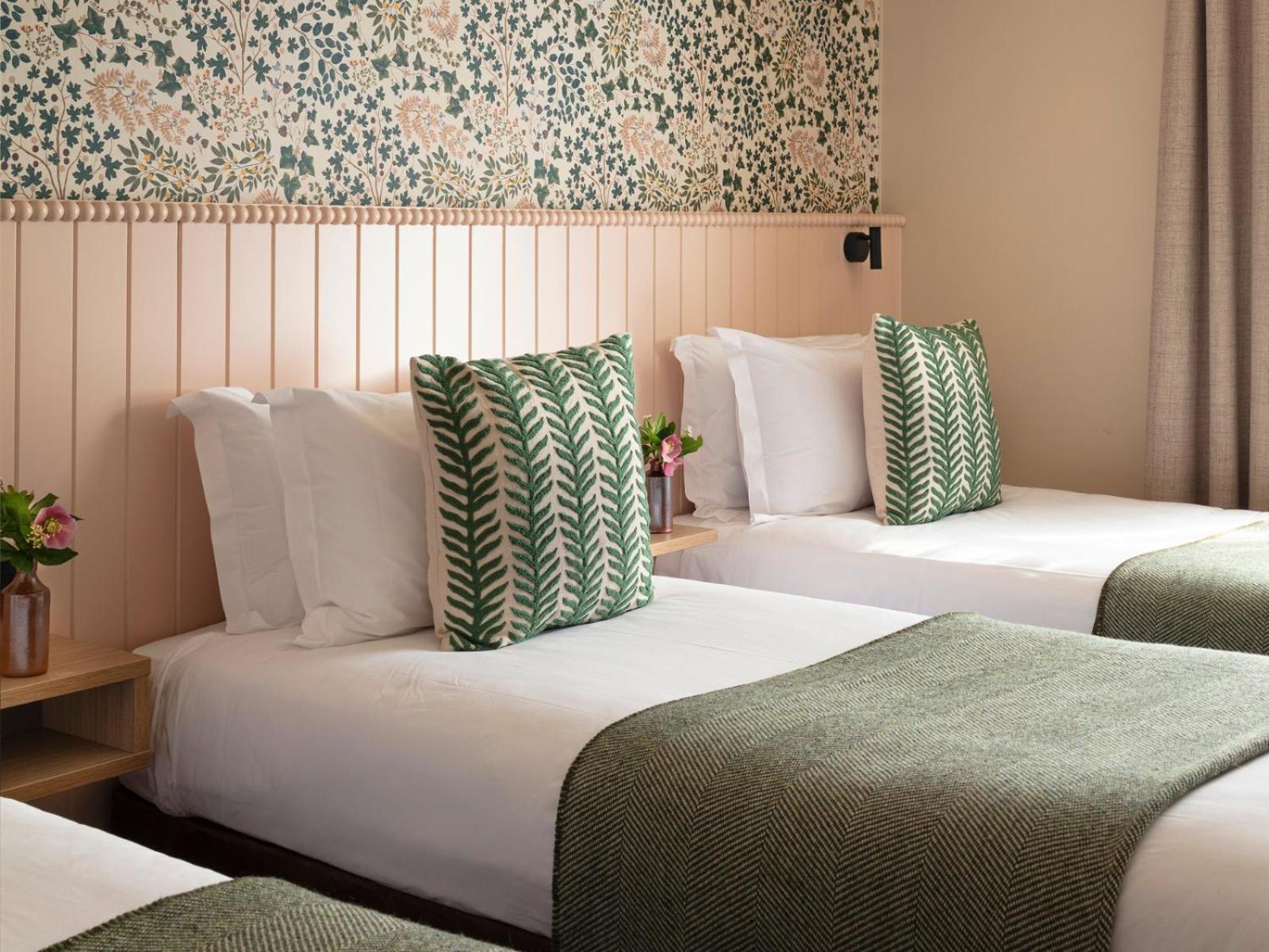 The Ashe Hotel トラリー エクステリア 写真