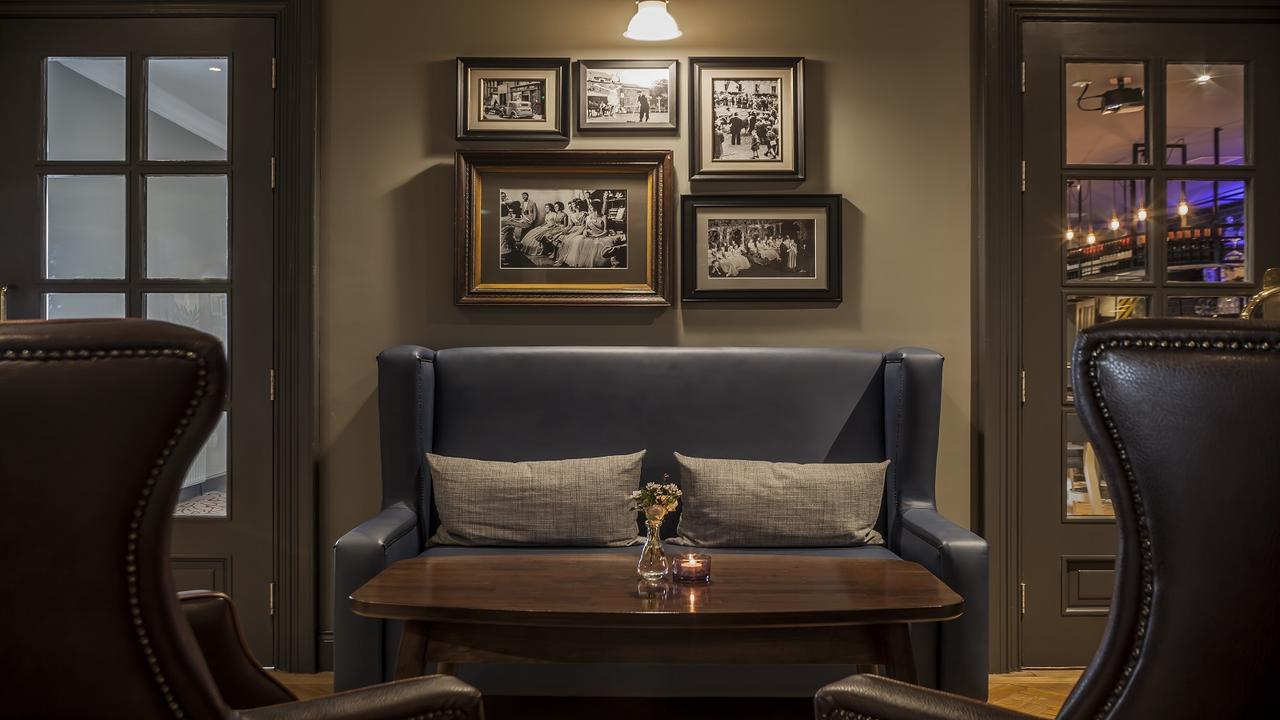 The Ashe Hotel トラリー エクステリア 写真